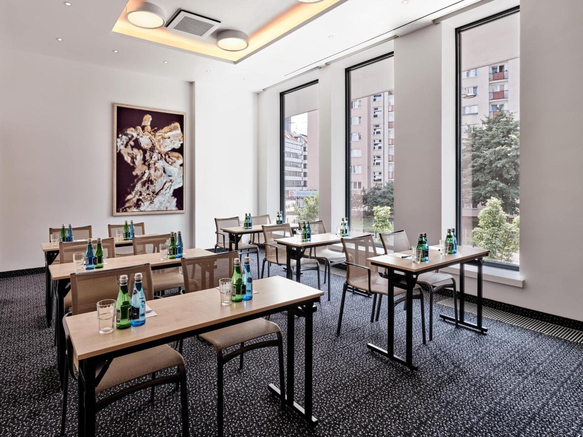 Holiday Inn - Warsaw City Centre, An Ihg Hotel Ngoại thất bức ảnh